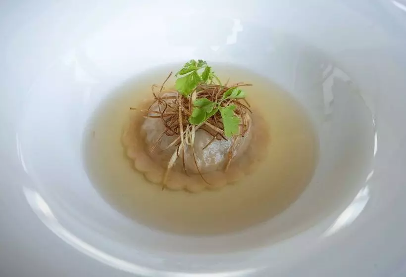 هتل Aprota Villas