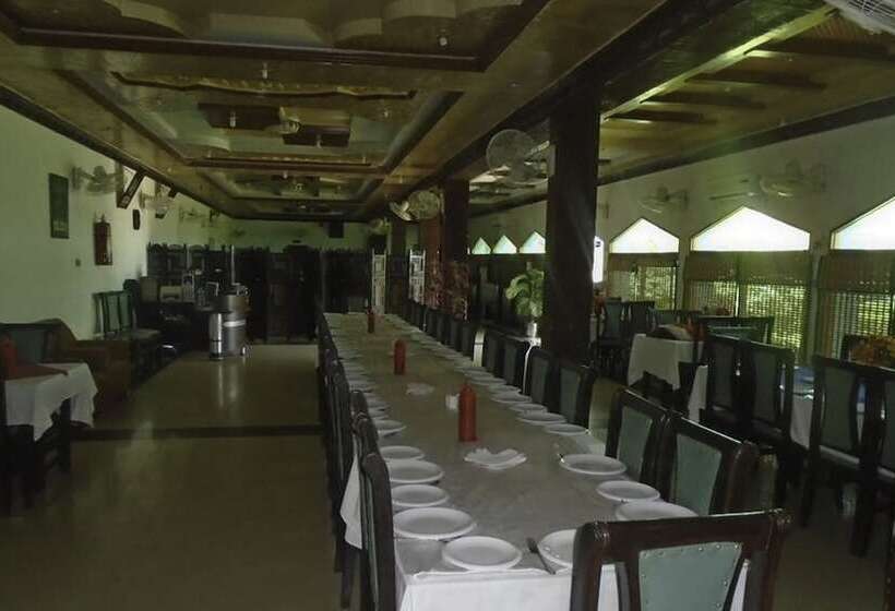 هتل National Club