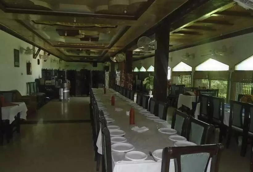 هتل National Club