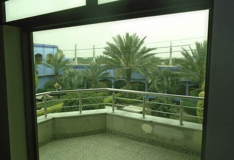 هتل National Club