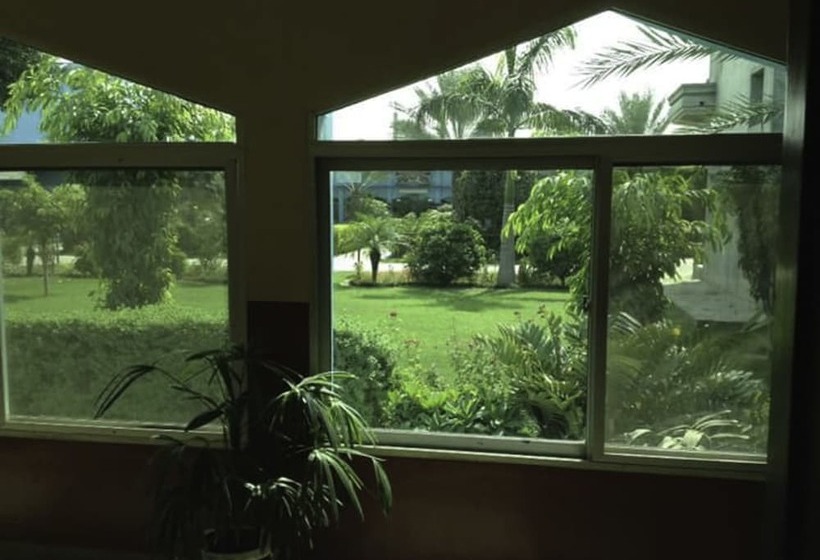 هتل National Club