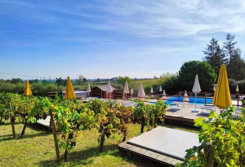 田舎風ホテル Agriturismo E Cantina La Sabbiona