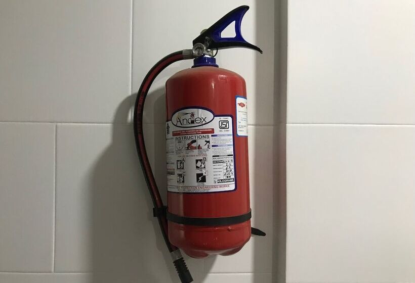 בית מלון כפרי Sm Mansion Near Harbour & High Court