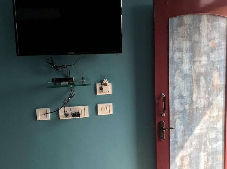 בית מלון כפרי Sm Mansion Near Harbour & High Court