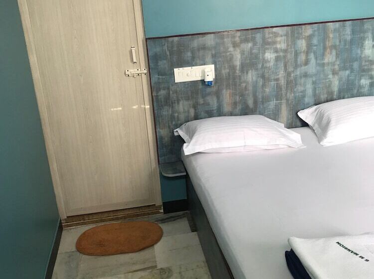 בית מלון כפרי Sm Mansion Near Harbour & High Court