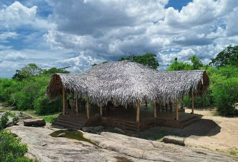 هتل The Sanctuary Yala