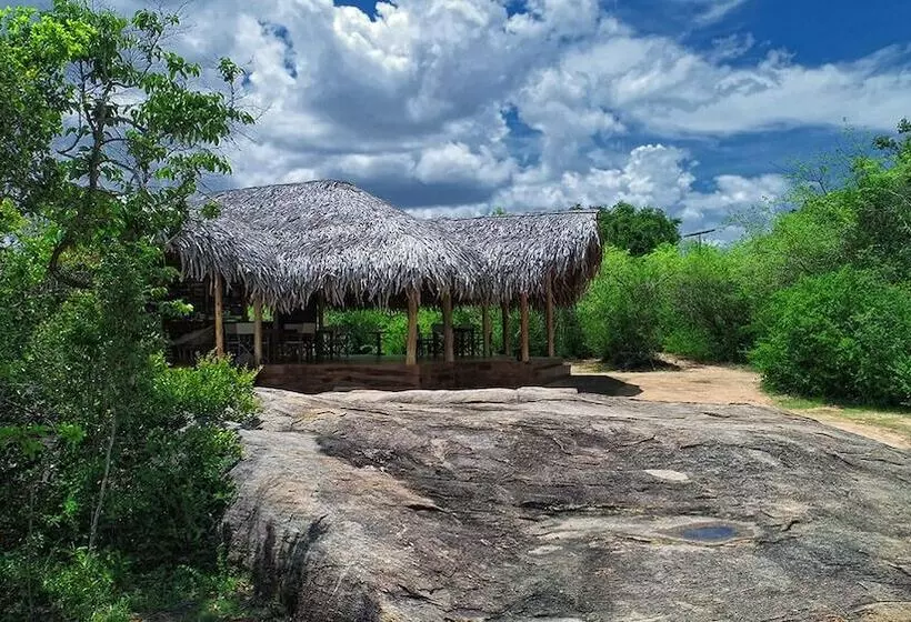 هتل The Sanctuary Yala