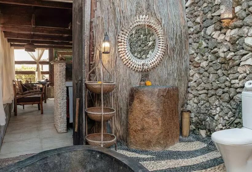 Hotel Toraja Bambu