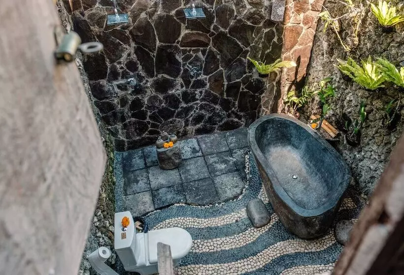 Hotel Toraja Bambu