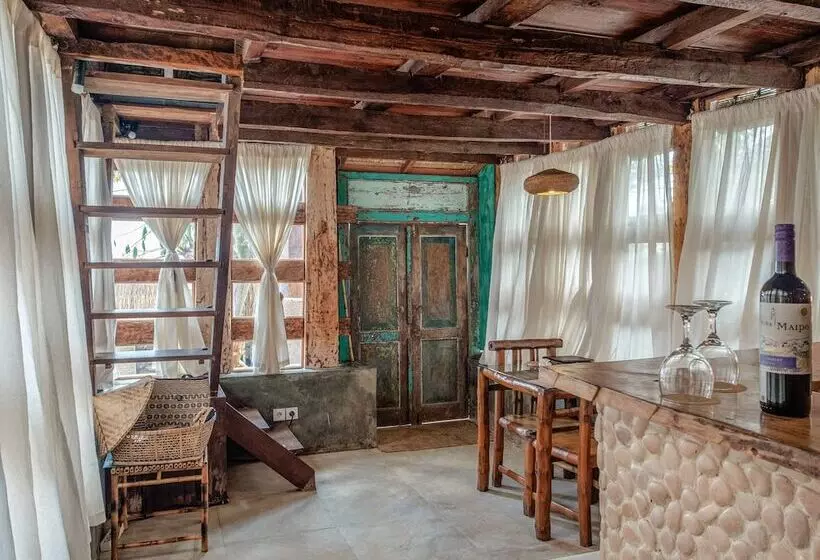 Hotel Toraja Bambu