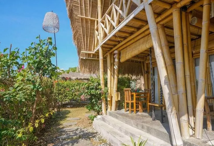 Hotel Toraja Bambu