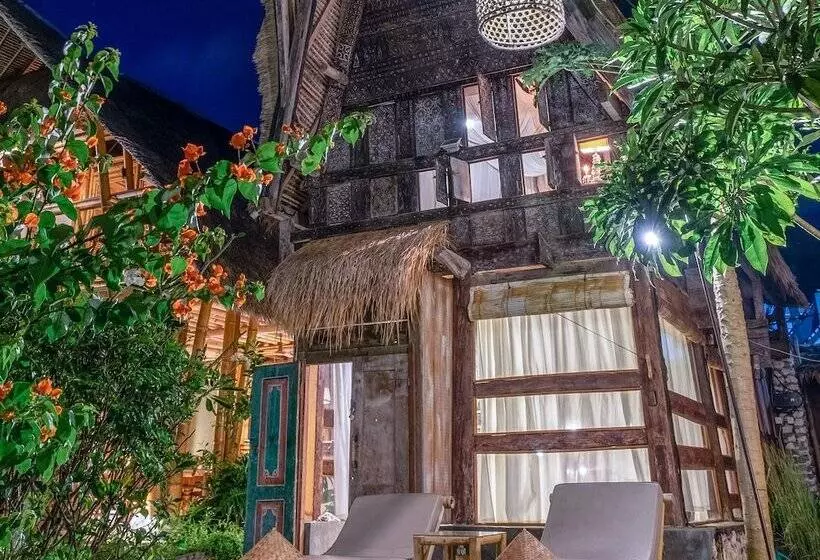 Hotel Toraja Bambu