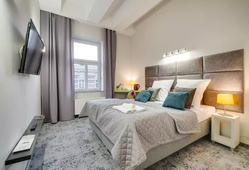 Savoy Mariacka Apartments