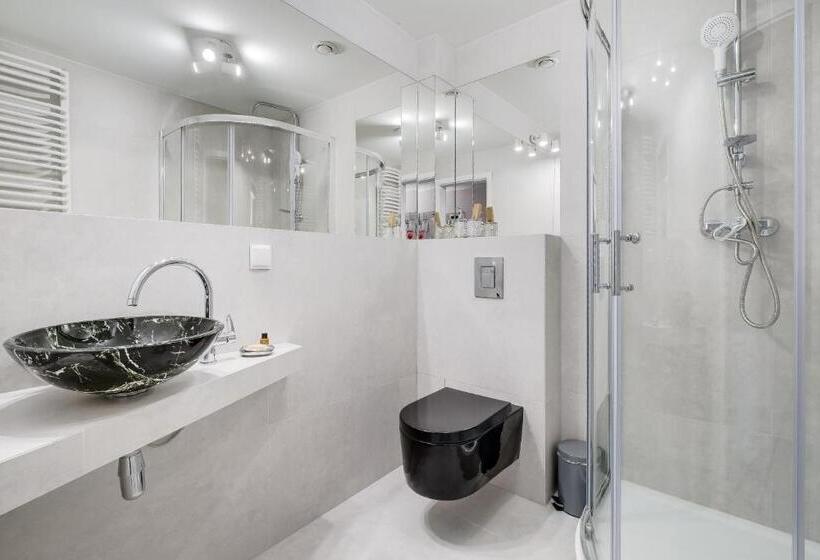 Savoy Mariacka Apartments