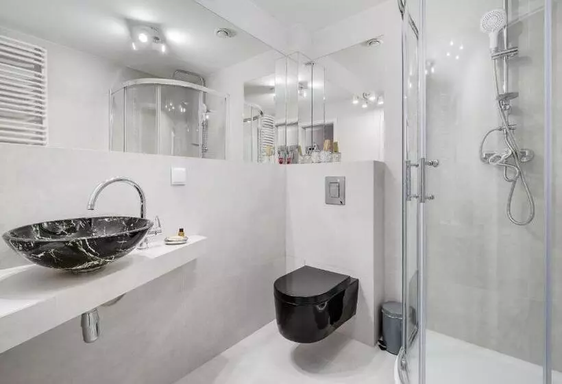 Savoy Mariacka Apartments