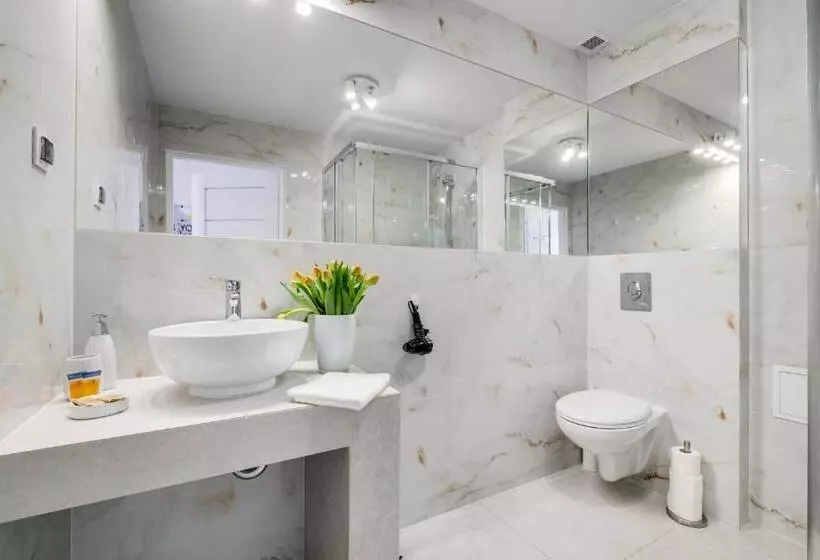 Savoy Mariacka Apartments