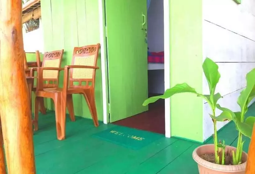 ユースホステル Luna Beach Home & Cabanas