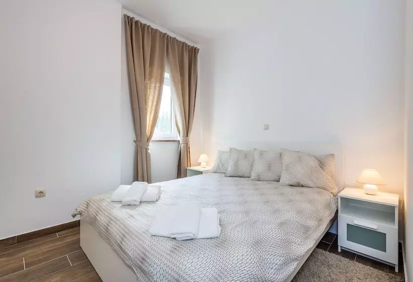 Apartments Makora