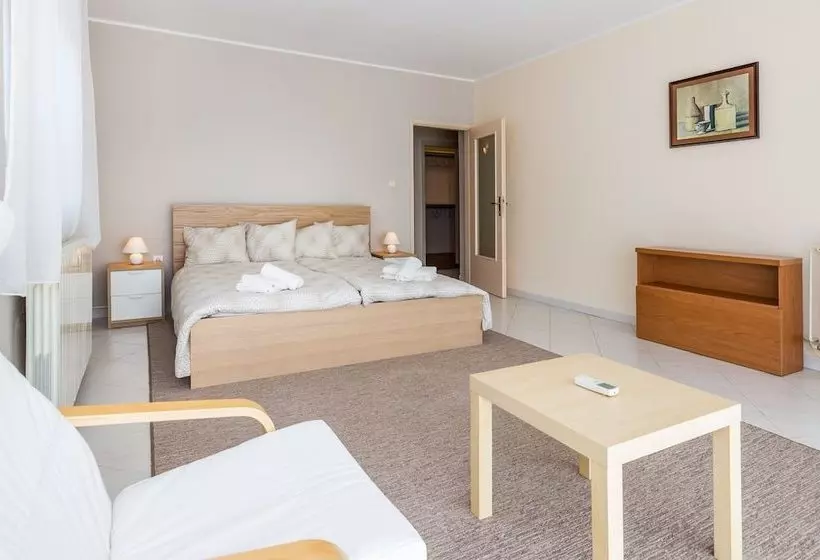 Apartments Makora