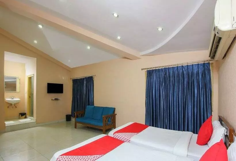 ホテル Hallmark Begumpet By Oyo Rooms