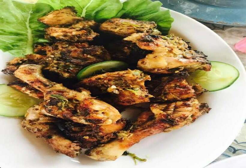 هتل Hôtel La Marrée Bleue