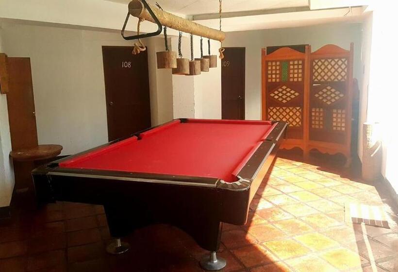 ホテル The Palacio De Laoag