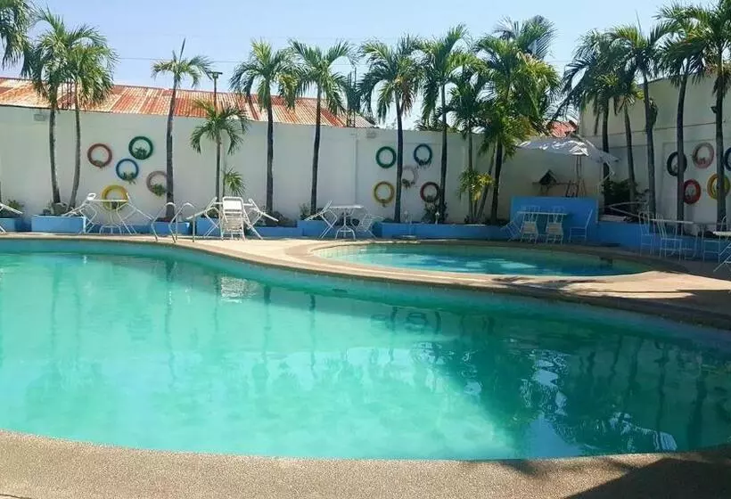 Hotelli The Palacio De Laoag