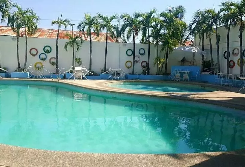 Hotelli The Palacio De Laoag