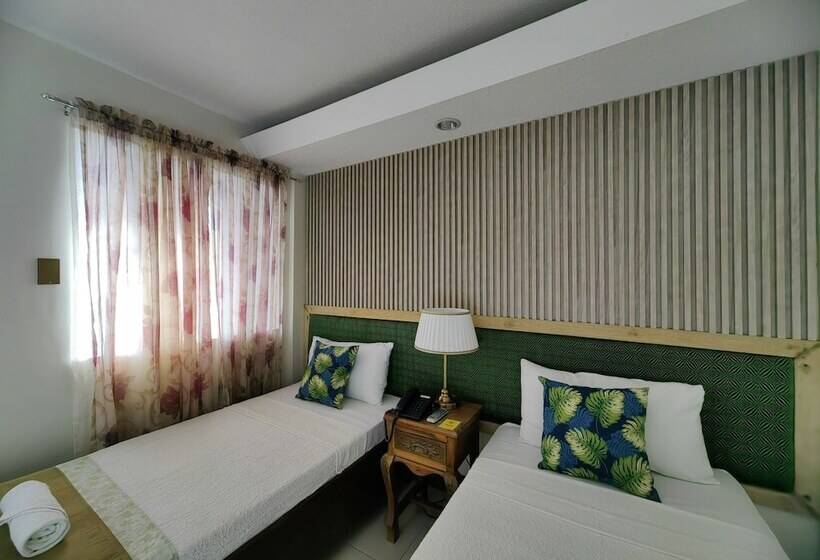 ホテル The Palacio De Laoag