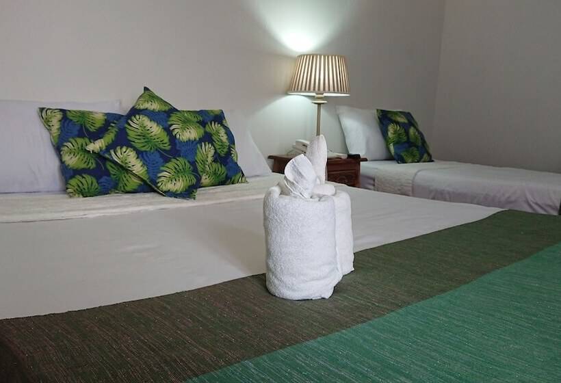 ホテル The Palacio De Laoag