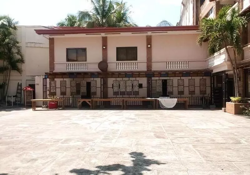 Hotelli The Palacio De Laoag
