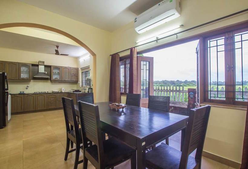 Oyo Home 18509 Pool View 4bhk