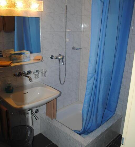 ホテル Weisses Kreuz