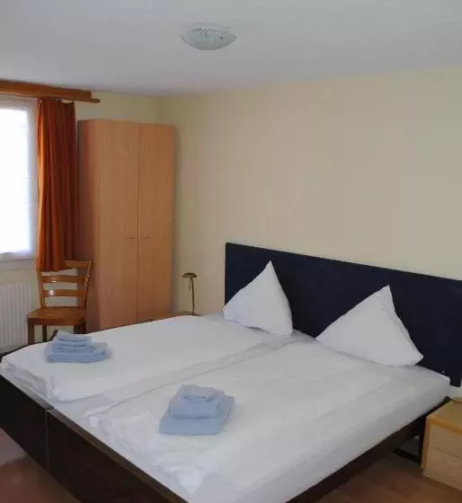 Отель Weisses Kreuz