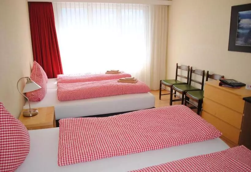 Отель Weisses Kreuz