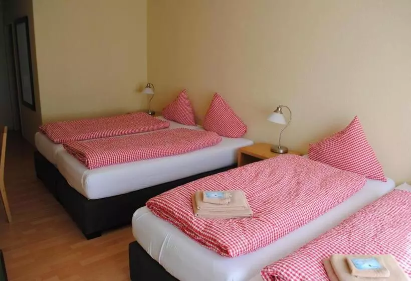 Отель Weisses Kreuz