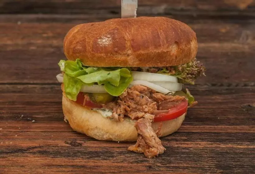 Отель Weisses Kreuz