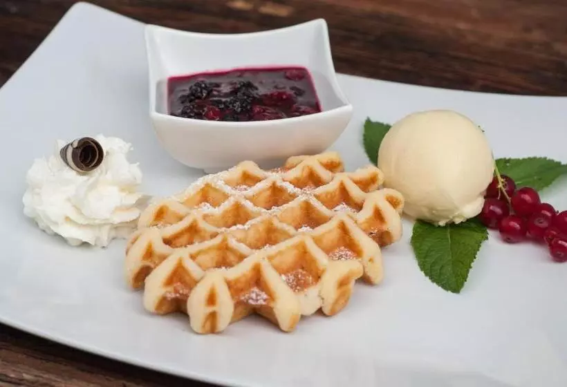 Отель Weisses Kreuz