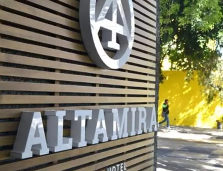 Aparthotel Altamira