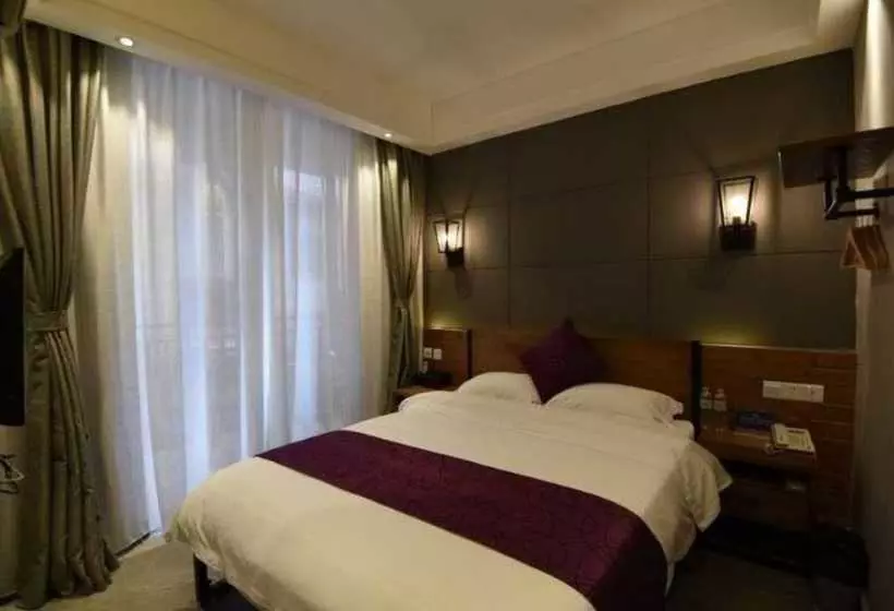 Holland Boutique Inn