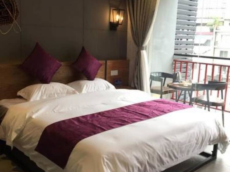 Holland Boutique Inn