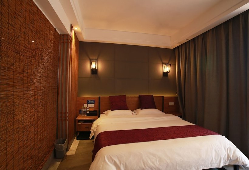 Holland Boutique Inn