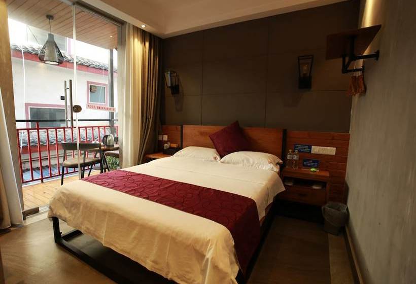 Holland Boutique Inn