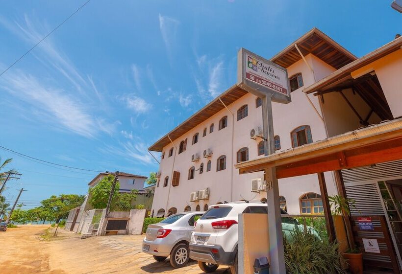 هتل Chales Four Seasons