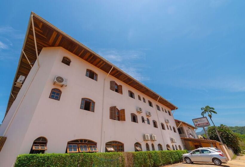 هتل Chales Four Seasons