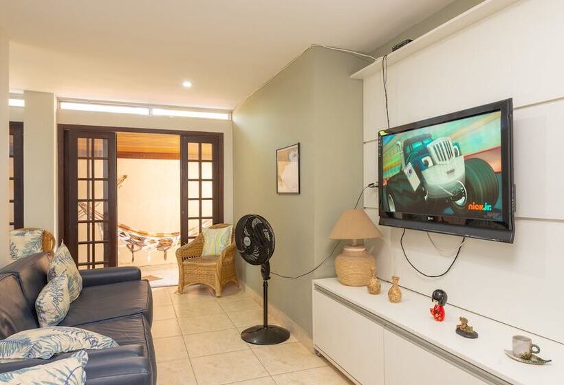 هتل Chales Four Seasons