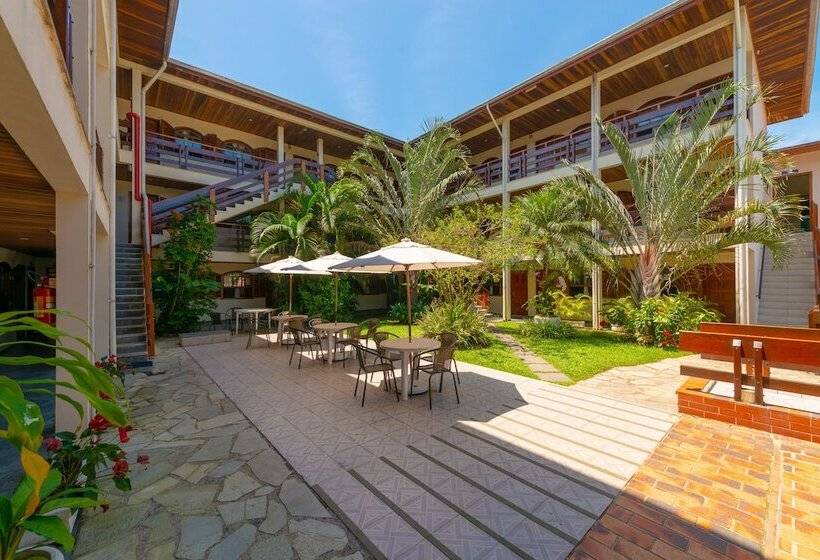 هتل Chales Four Seasons