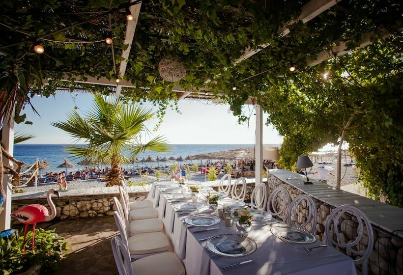 Отель Drymades Inn Resort