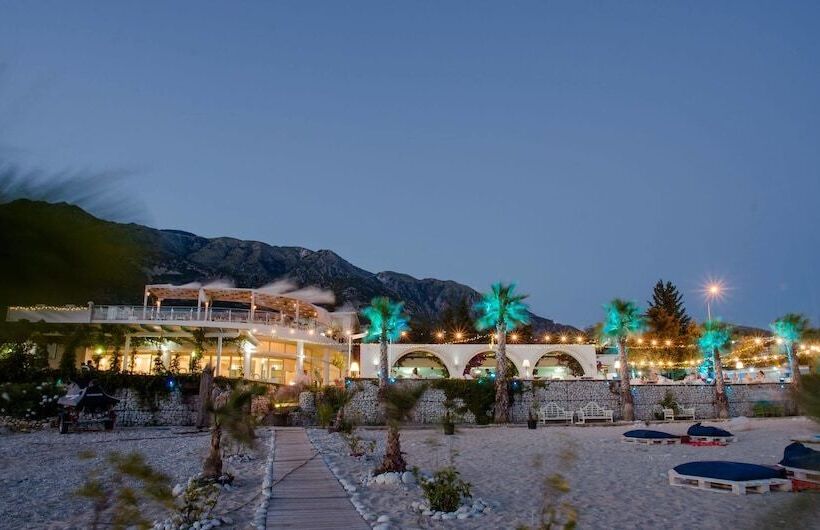 Отель Drymades Inn Resort