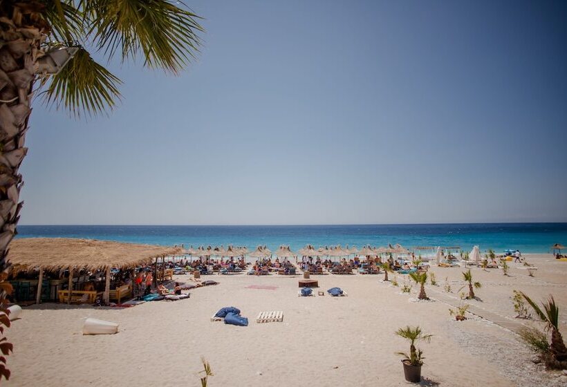 Отель Drymades Inn Resort